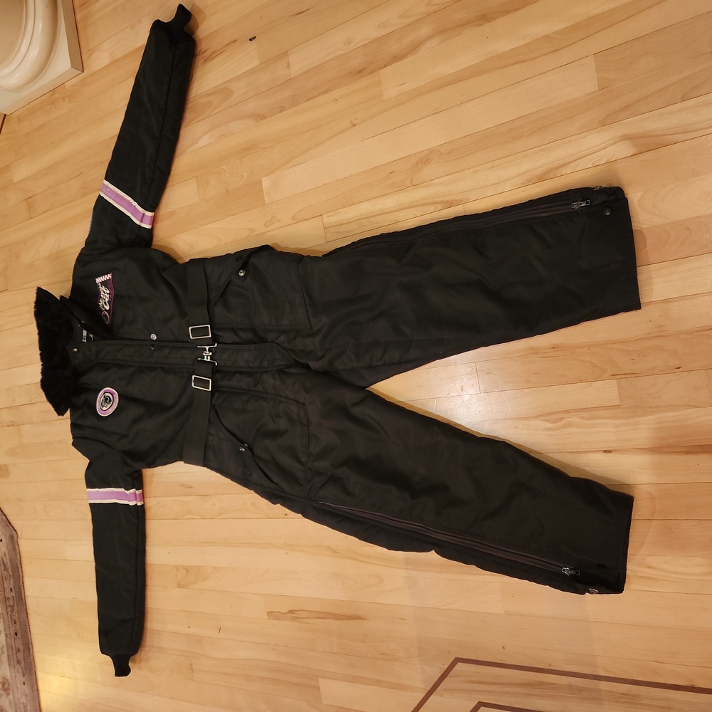 Arctic wear vintage Snowmobile suit size Med faux fur collar,